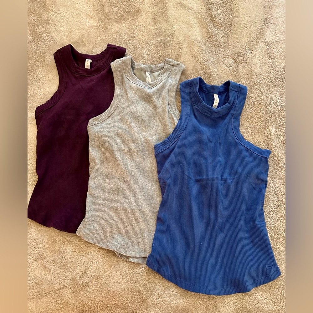 NWOT Fabletics high neck rib built in bra tank